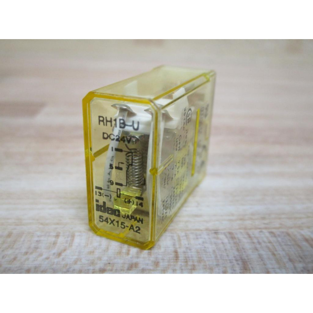 IDEC RHIB-U DC24V Relay RHIBUDC24V - New No Box