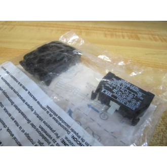 Allen Bradley 800E-3LX01 Contact Cartridge WMounting Latch 800E3LX01
