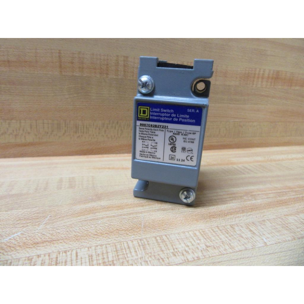 Square D 9007C62B2Y231 Schneider Limit Switch WO Operating Head - New No Box
