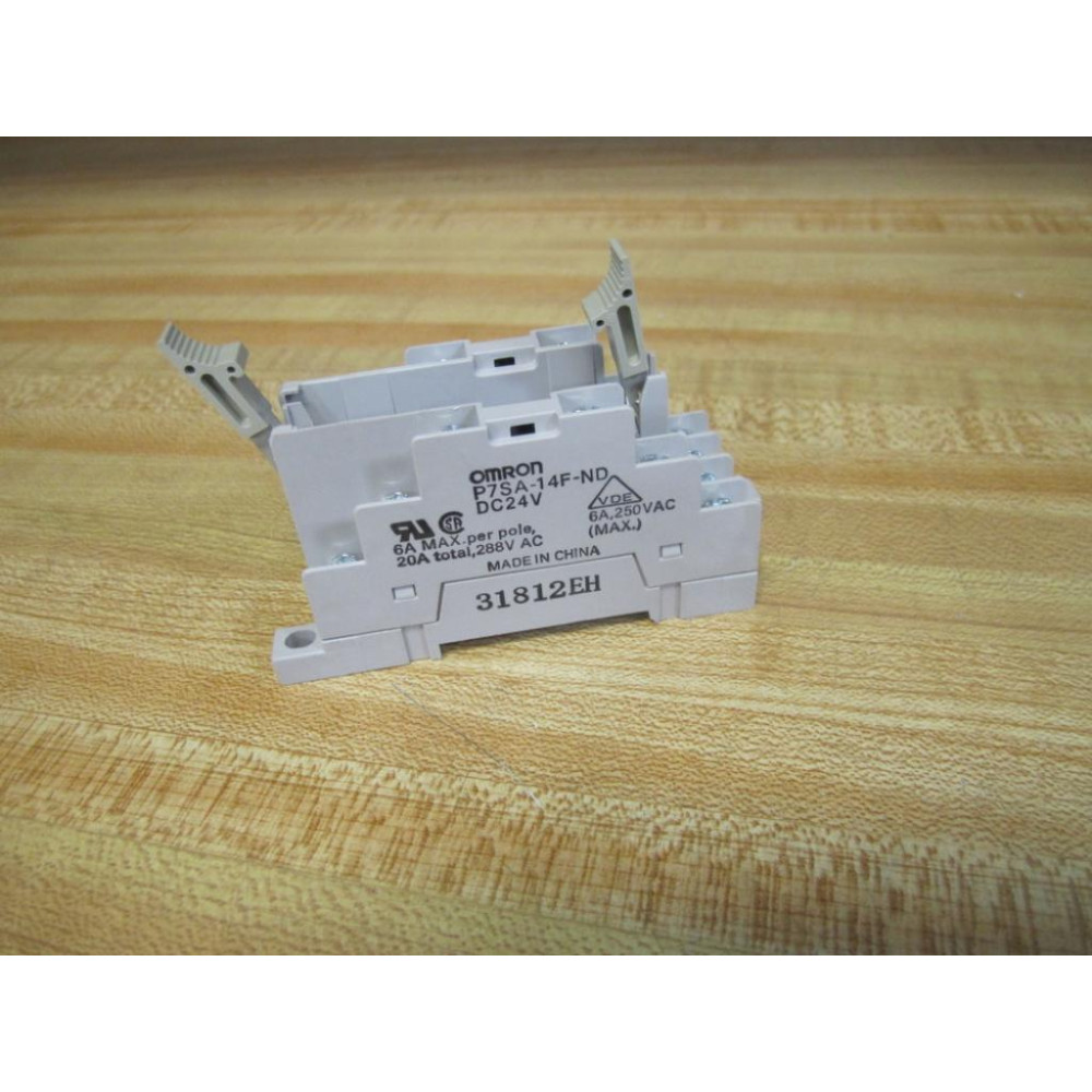Omron P7SA-14F-ND Relay Socket P7SA14FND - New No Box