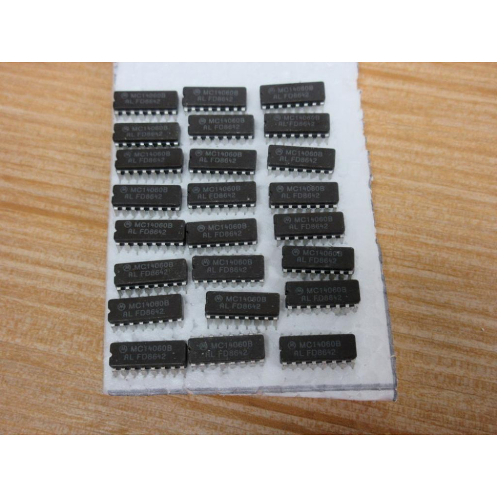 Motorola MC14060B Integrated Circuit (Pack of 24) - New No Box