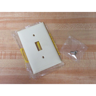 Hubbell P1 Outlet Cover (Pack of 20)