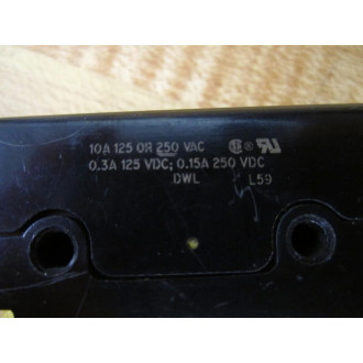 Micro Switch DT-2R-B6 Limit Switch DT2RB6 - New No Box