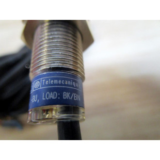 Telemecanique XS1-N12NA340 Proximity Switch