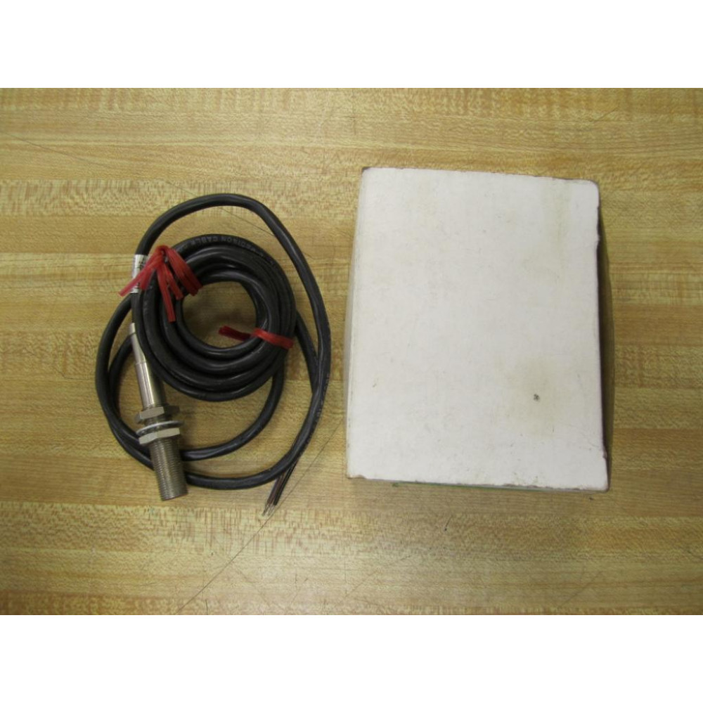 GE General Electric CR215DB12SA3NB Proximity Switch