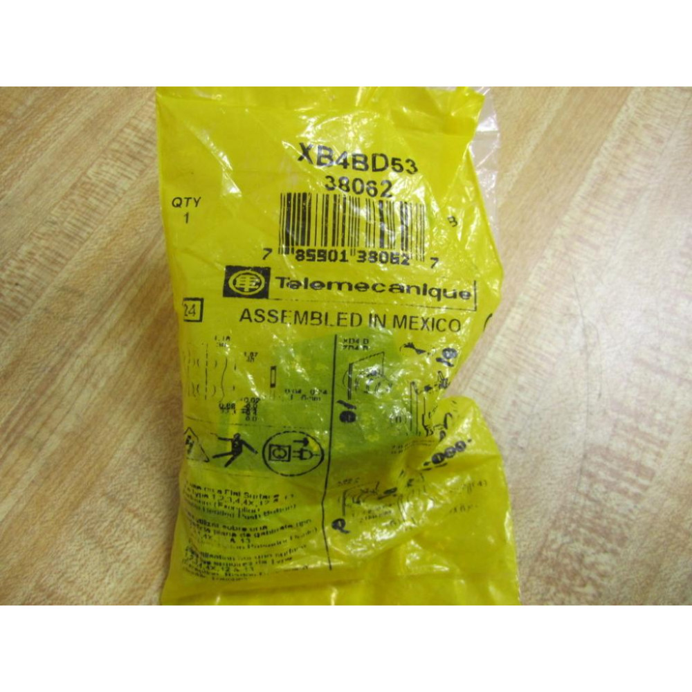 Telemecanique XB4-BD53 Spring Return Selector Switch XB4BD53