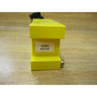 Banner RWB4 Maxi-Beam Wiring Base 25546 With Elbow Connector - Used