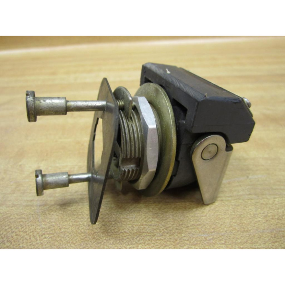 Allen Bradley 800H-WK4 Pushbutton  800HWK4 (Pack of 3) - Used