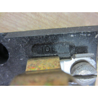 Shawmut 1067 Fuse Block 1 Pole 30A 250V - Used