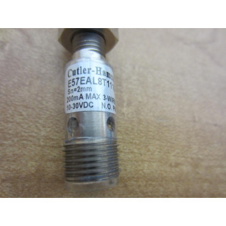 Cutler Hammer E57EAL8T111ED Eaton Proximity Switch Series A1