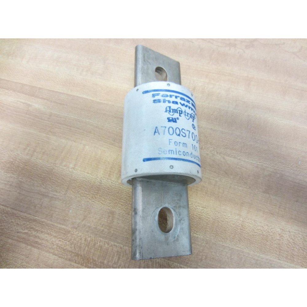 Ferraz Shawmut A70QS700-4 Amp-Trap Semiconductor Fuse Res 140 m Ohms - Used