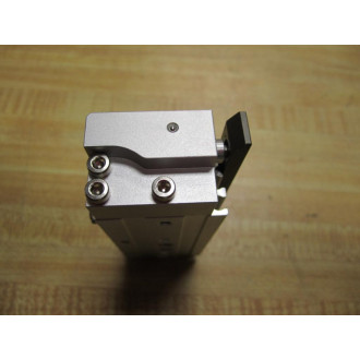 SMC MXQ8L-30R Slide Table Guided Cylinder Actuator MXQ8L30R - New No Box