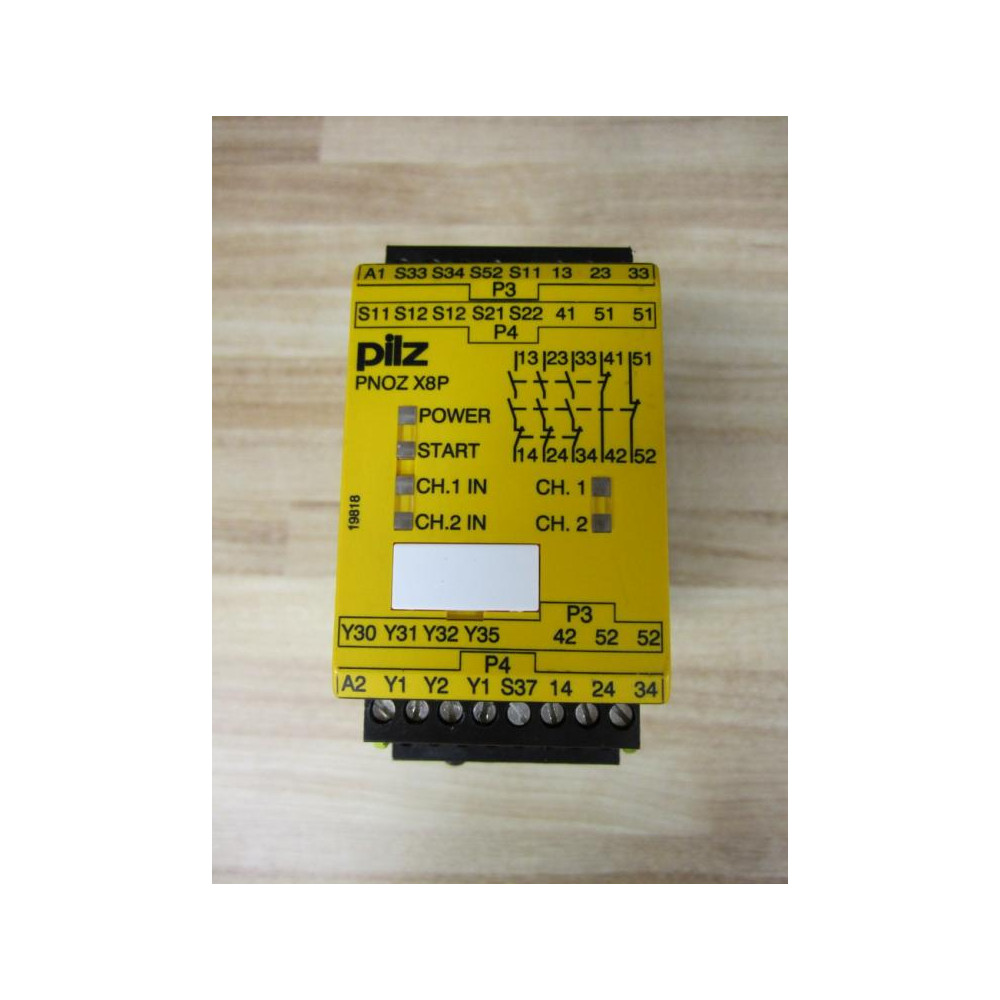 Pilz PNOZ X8P  3S2O Safety Relay 777760 - Used