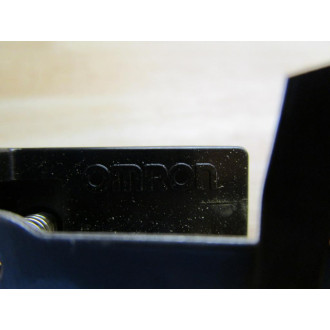 Omron Z-15GW-B7-K Limit Switch Z15GWB7K W Wire Leads