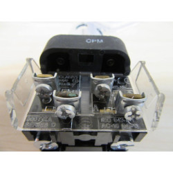 Allen Bradley 800T-PAH16G Pushbutton Green