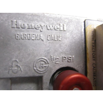 Honeywell C591A1036 Safety Control Manual Reset Pilot - New No Box