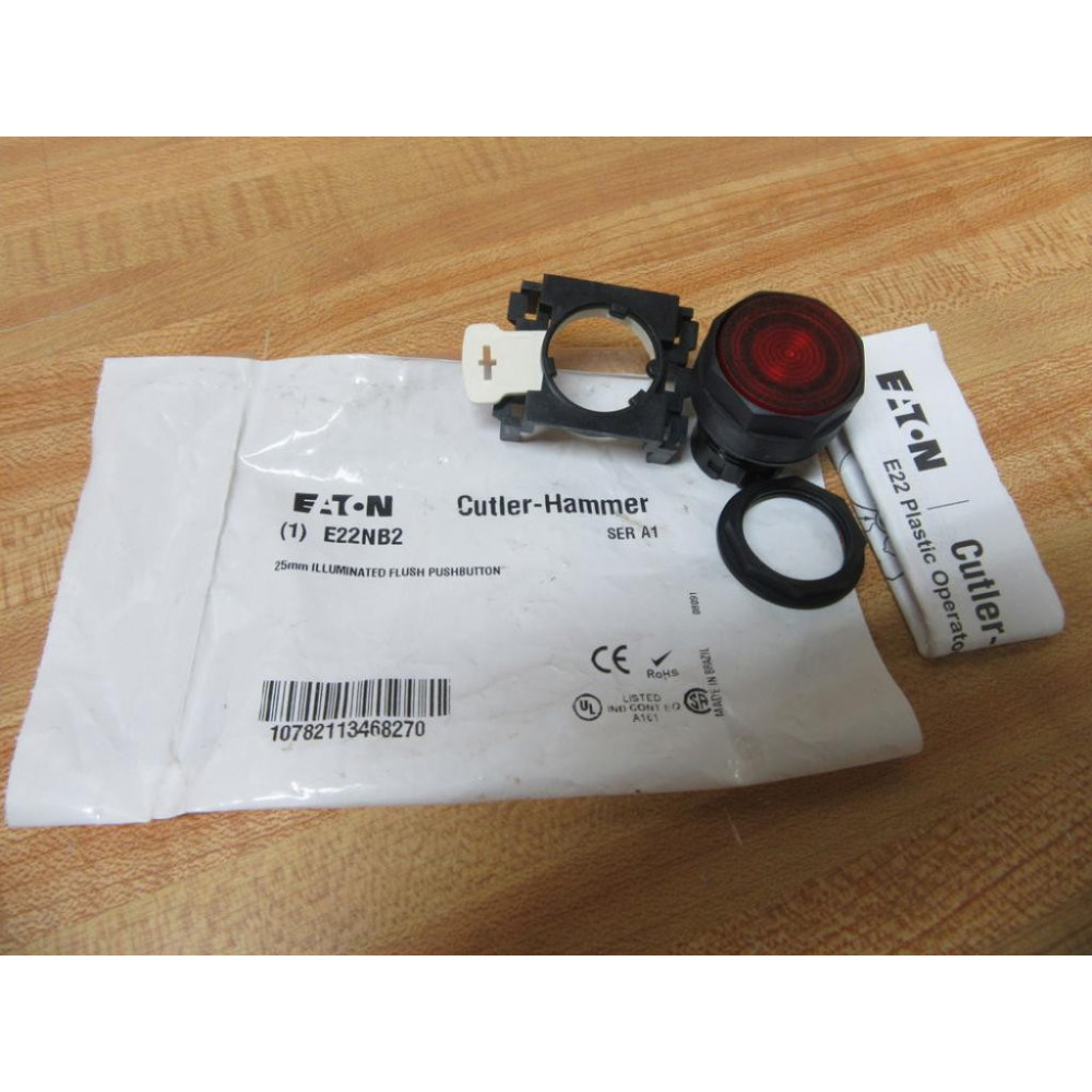 Cutler Hammer E22NB2 Eaton Illuminated Pushbutton