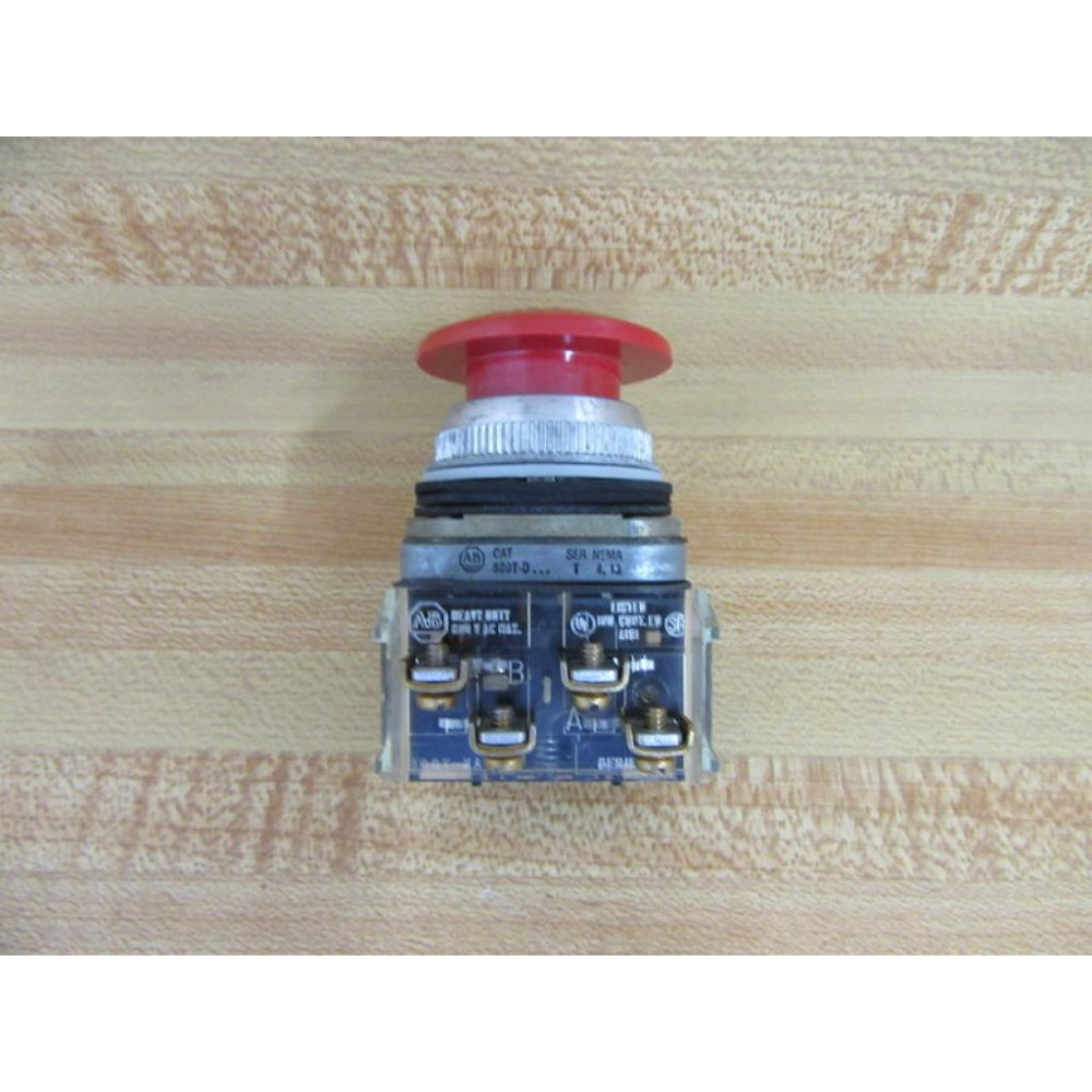 Allen Bradley 800T-D1 Push Button Unit Red - Used