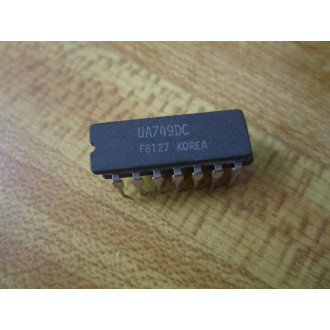 Fairchild UA749DC Integrated Circuit
