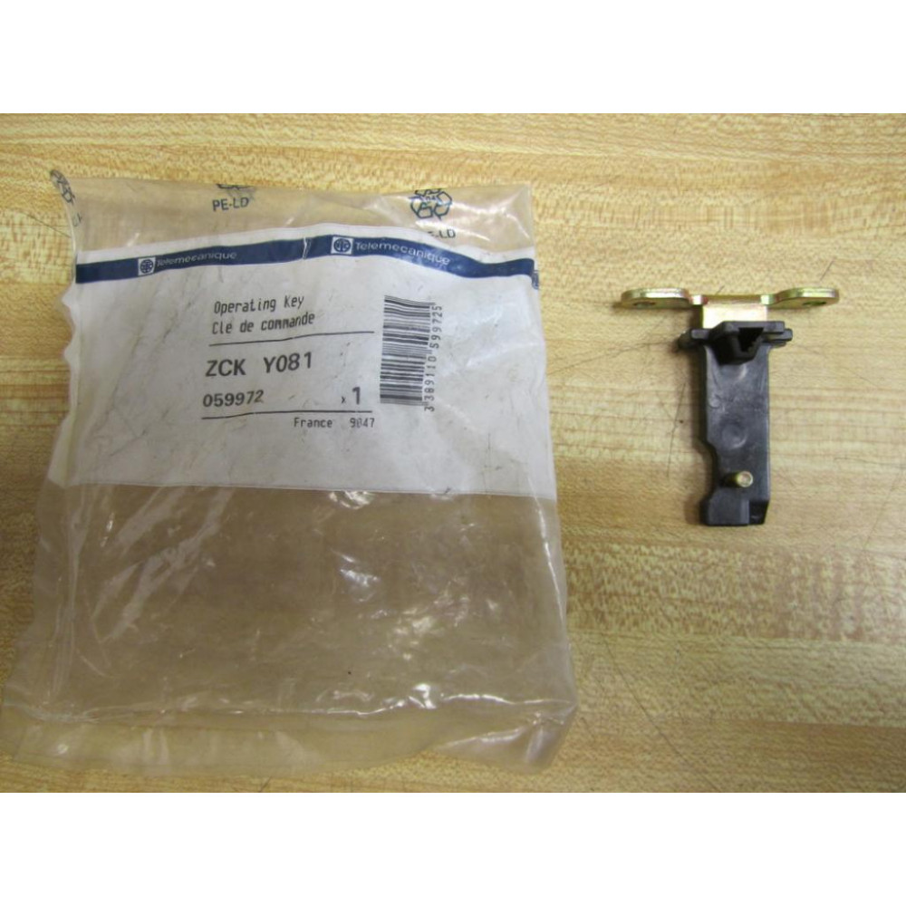 Telemecanique ZCK-Y081 Operating Key ZCKY081 059972