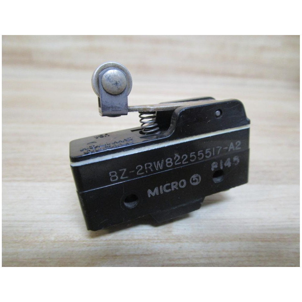 Micro Switch BZ-2RW82255517-A2 Honeywell Roller Switch - New No Box