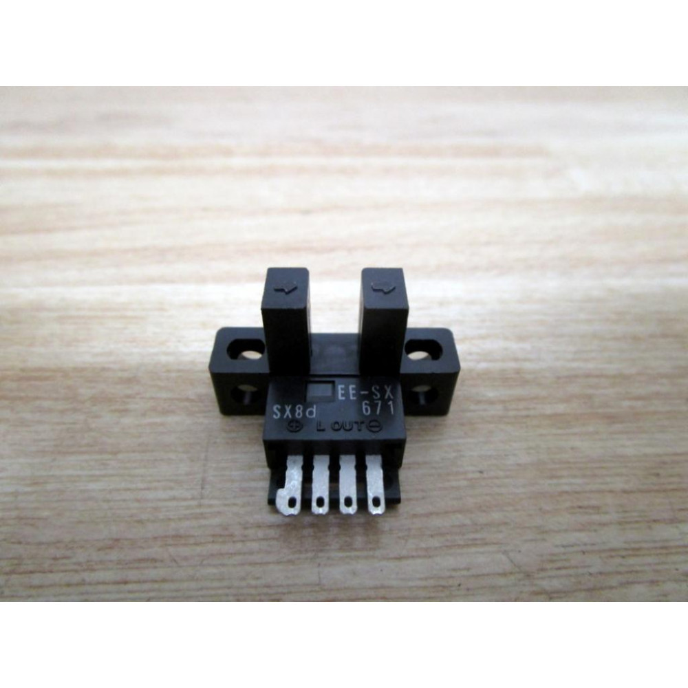 Omron EE-SX 671 Photoelectric Switch Connector EESX671 - New No Box