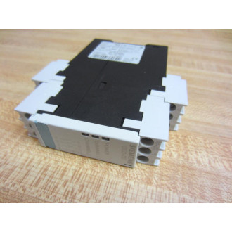 Siemens 3TK2-821-1CB30 Safety Relay 3TK28211CB30