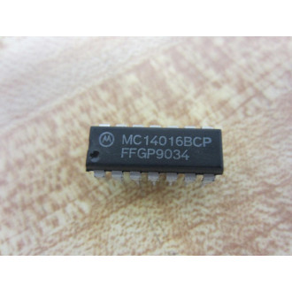 Motorola MC14016BCP Integrated Circuit (Pack of 7)