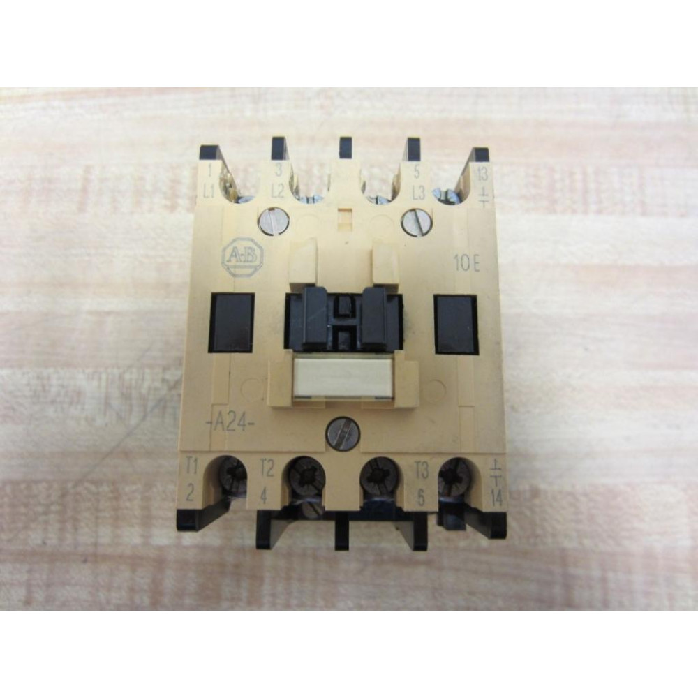 Allen Bradley 100-A24ND3 Contactor 100A24ND3 Series CTan - Used