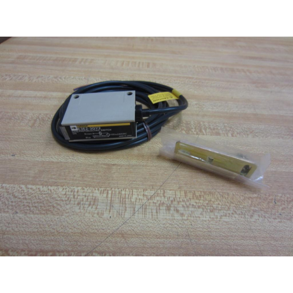 Omron E3E2-3DY2 Photoelectric Switch E3E23DY2 - New No Box