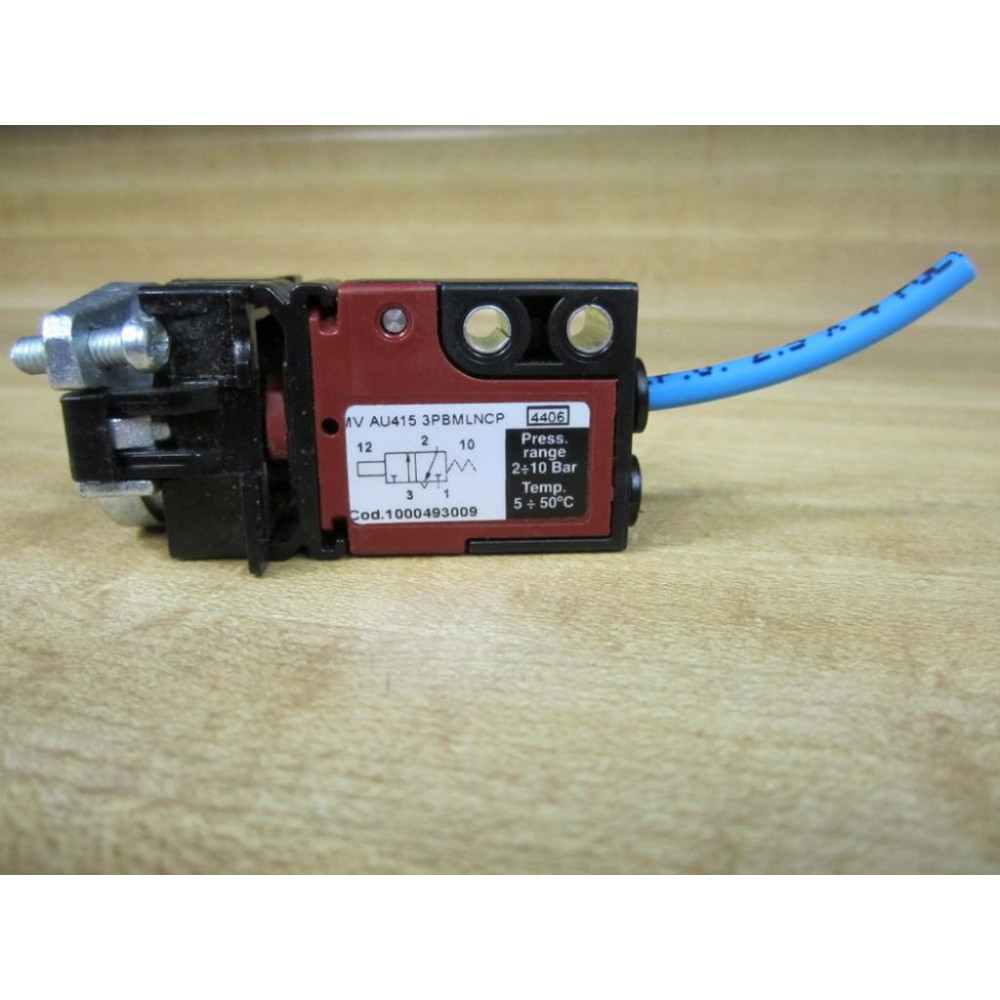 Aircomp MV AU415 3PBMLNCP Switch MVAU4153PBMLNCP - Used