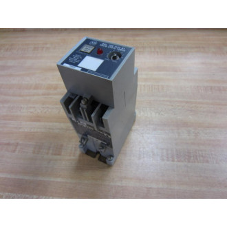 Allen Bradley 700-RT00N000A1 Timing Relay 700RT00N000A1 - Used