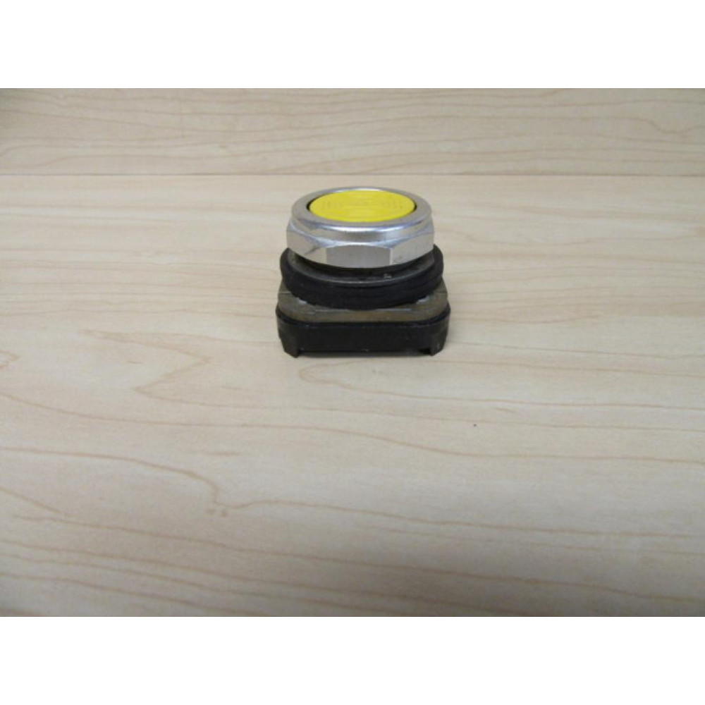 Allen Bradley 800T-A9 Flush Head Push Button 800TA9 - Used