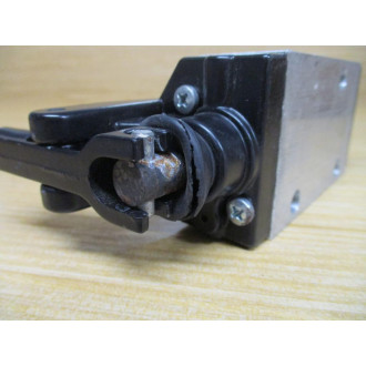 Parker 422CR021W Manual Control Valve WO Handle - Used