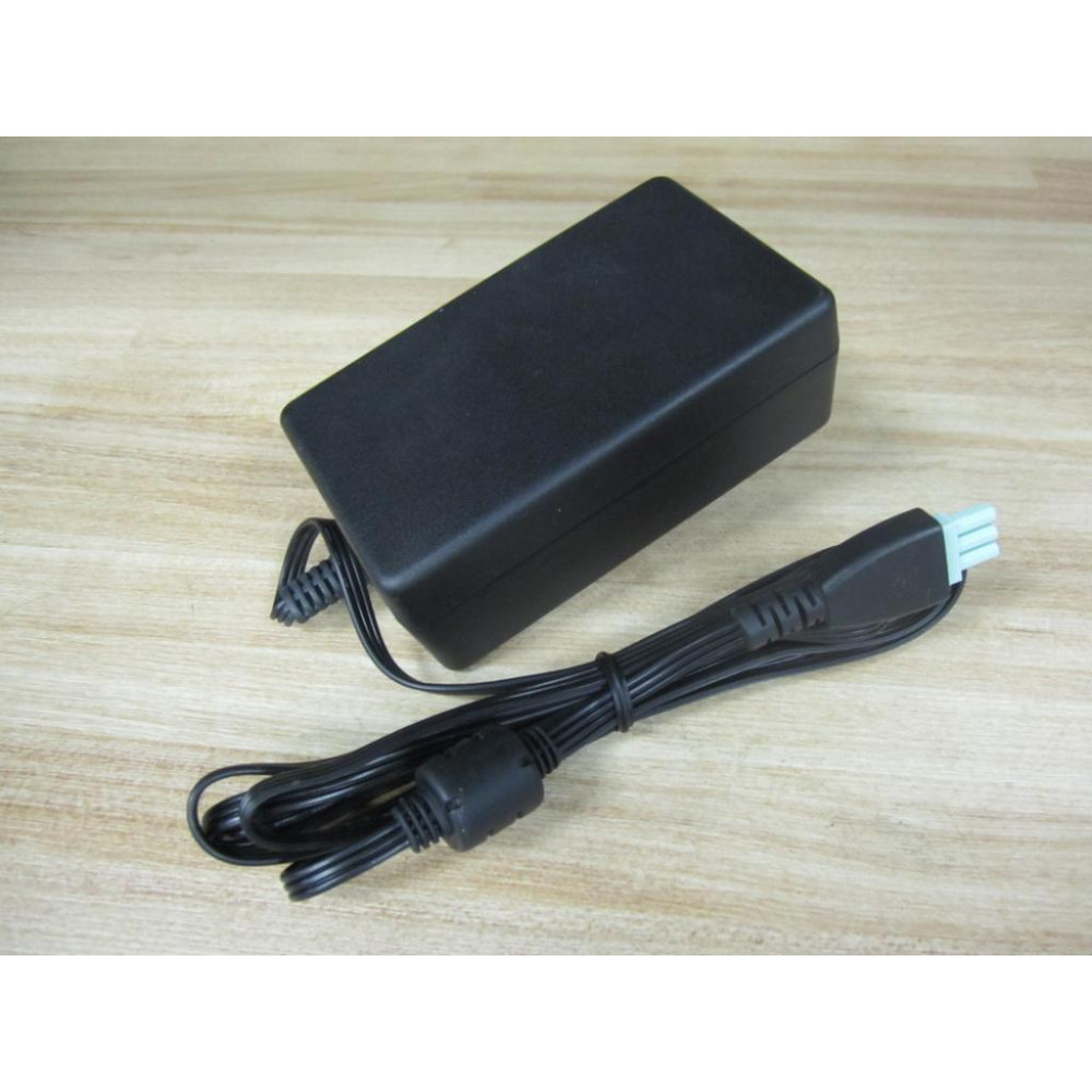 HP 0950-4392 AC Power Adapter 09504392 - New No Box