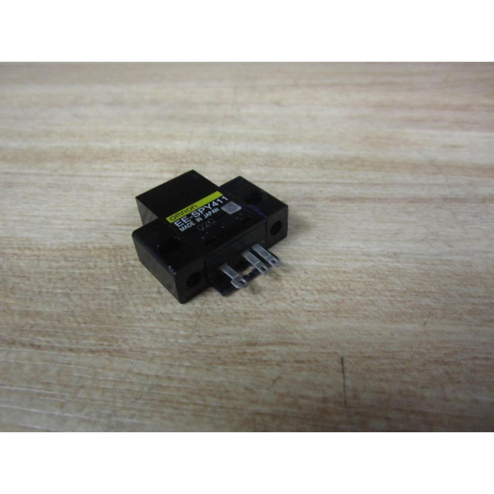 Omron EE-SPY411 Convergent Reflective Sensor EESPY411 - Used