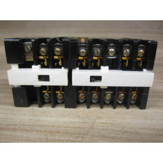 General Electric CR122A08002AA Time Delay Industrial Relay