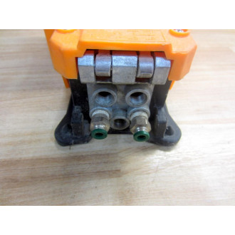 Numatics NM2FA452OG00000 Foot Switch NM2FA4520G00000 - Used