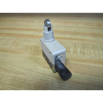 Omron D4E-1A10N Limit Switch wRoller D4E1A10N - New No Box