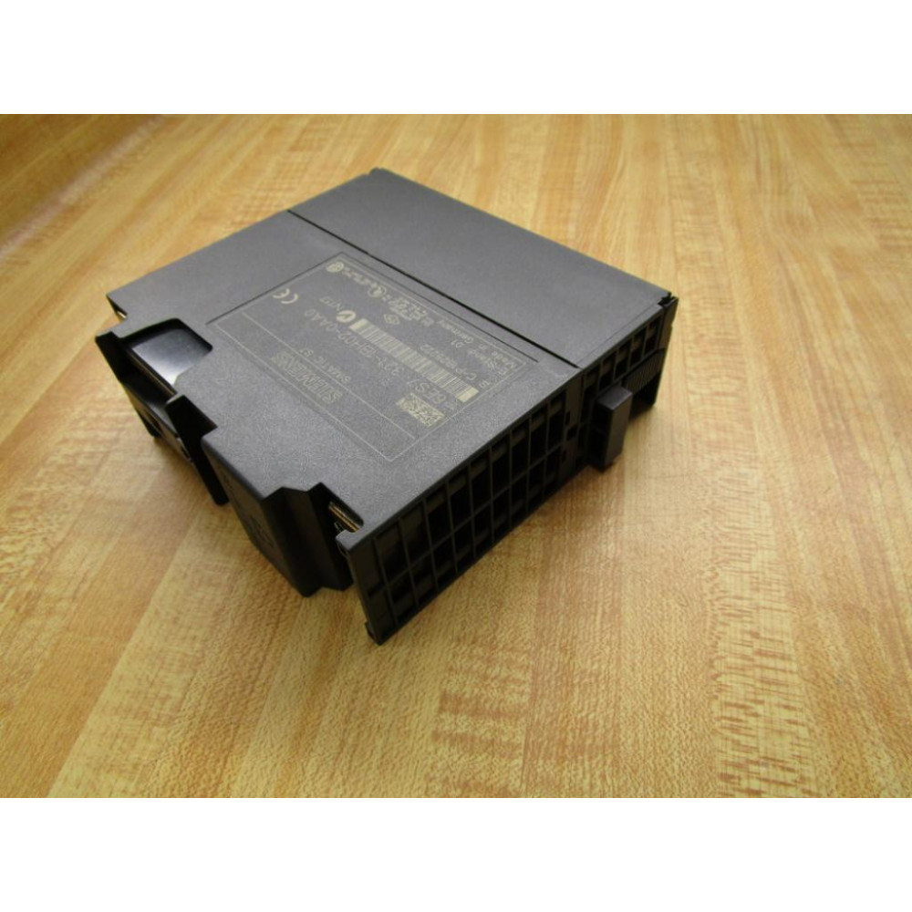 Siemens 6ES7-321-1BH02-0AA0 Input Module 6ES73211BH020AA0 - Used