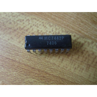 Motorola MC7442P Integrated Circuit