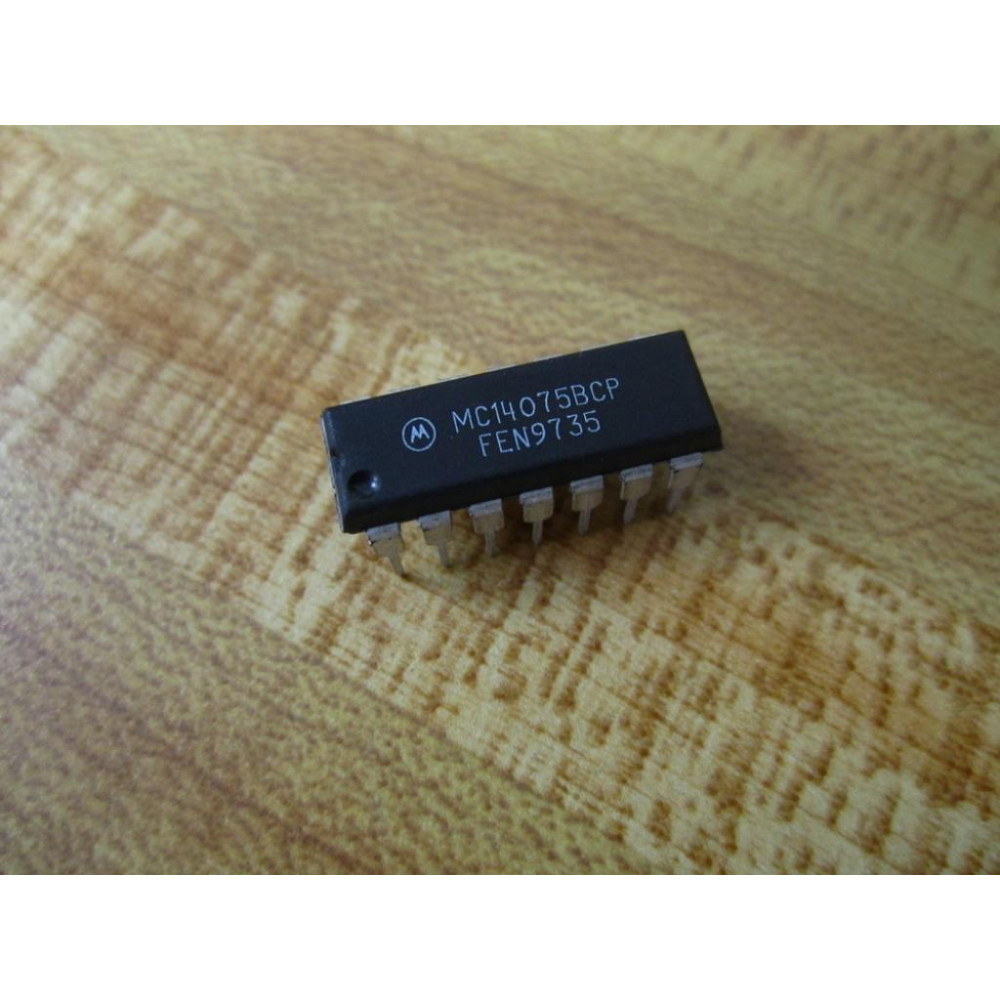 Motorola MC14075BCP Integrated Circuit (Pack of 4)