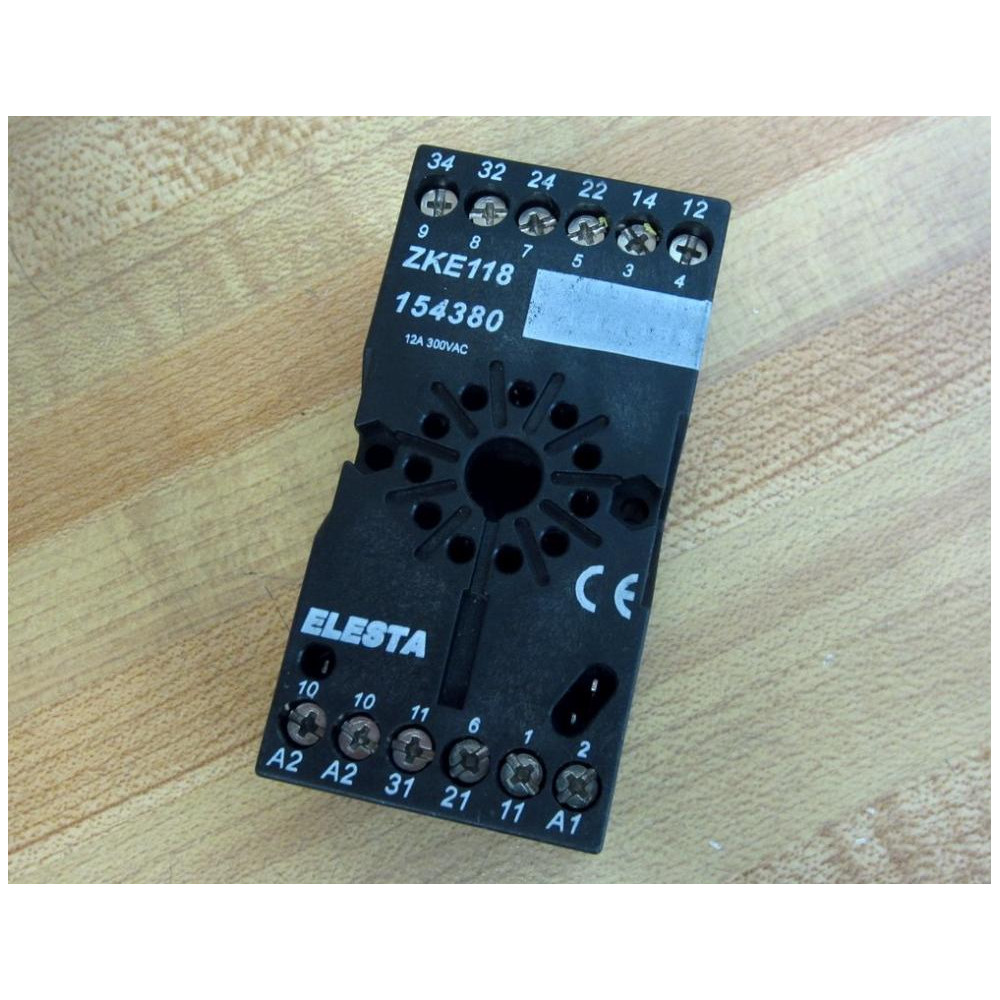 Elesta ZKE118 Relay Socket 154380 - New No Box