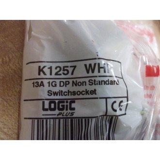 MK K1257 WHI Non Standard Switchsocket Set Of 2