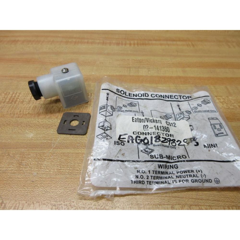 Vickers 02-141360 Eaton Connector R5107-1080000
