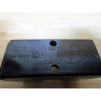 Underwriters Safety Device 10908 Fuse Block - Used