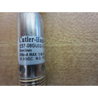 Cutler Hammer E57-08GU02-GDB Eaton Proximity Switch - New No Box