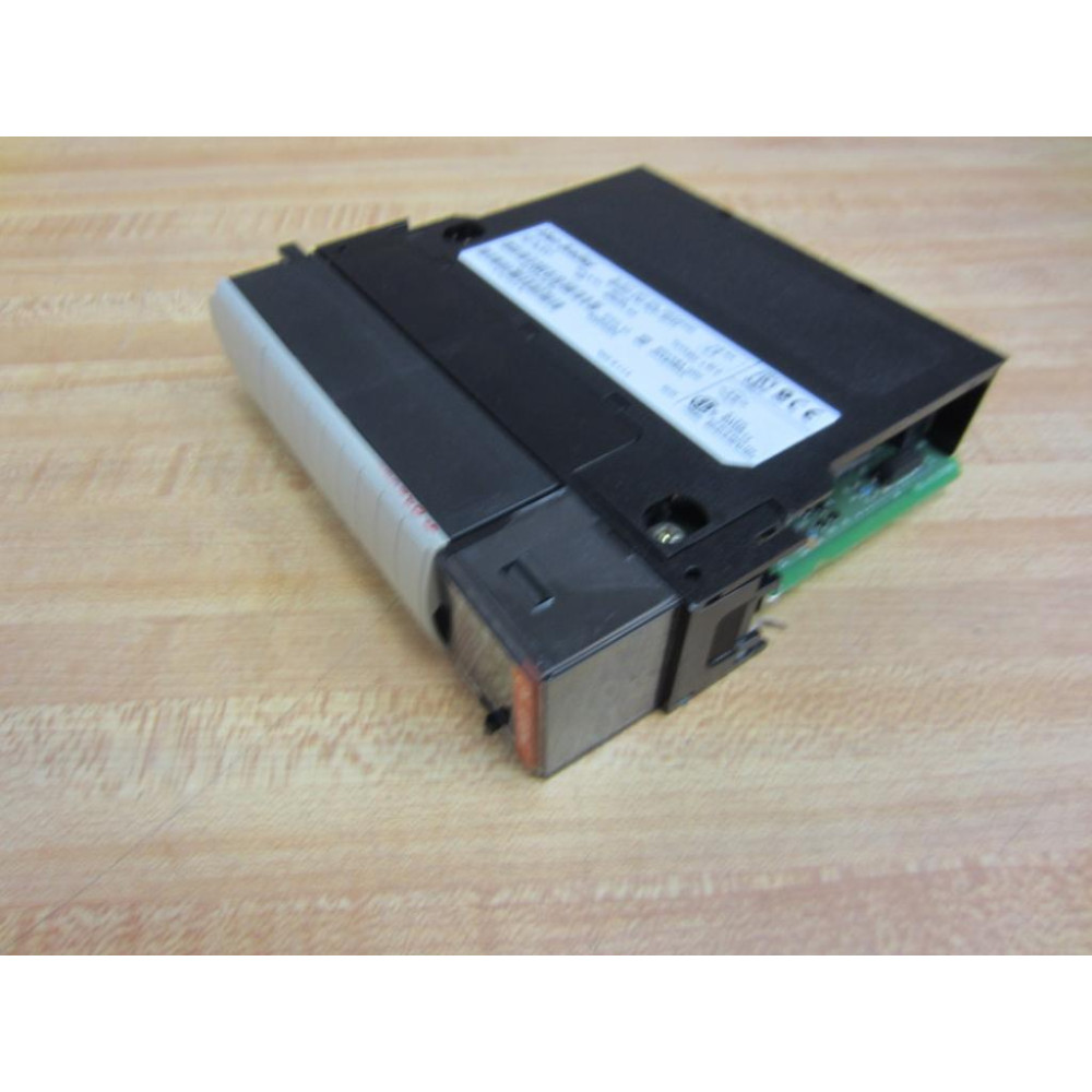 Allen Bradley 1756-OA16 AC Output 1765-0A16 Series A - New No Box
