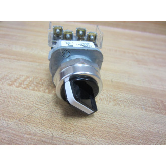 Allen Bradley 800T-J2KB7B Selector Switch 800TJ2KB7B