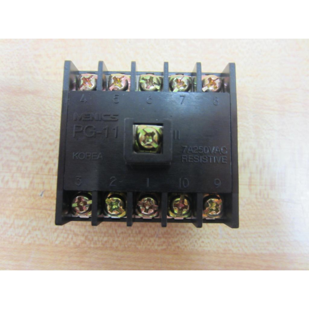 Menics PG-11 Relay Socket PG11 - New No Box
